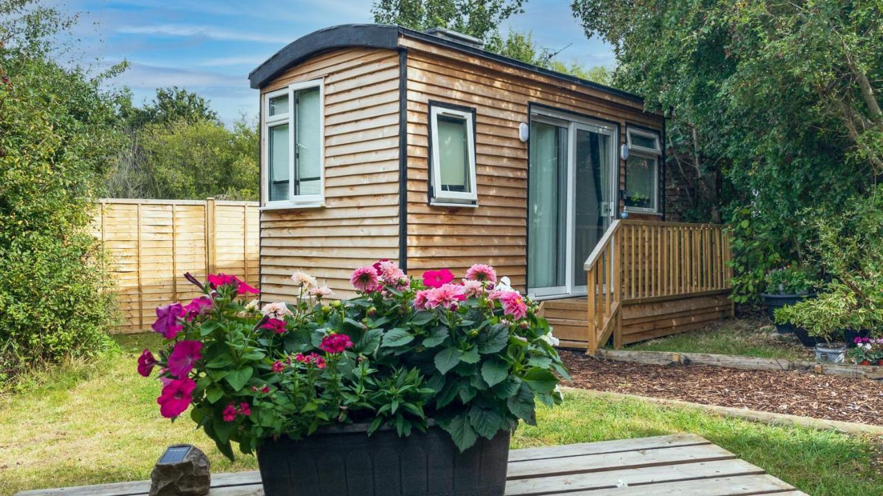 Shepherds Hut Bath Wick  Exterior photo