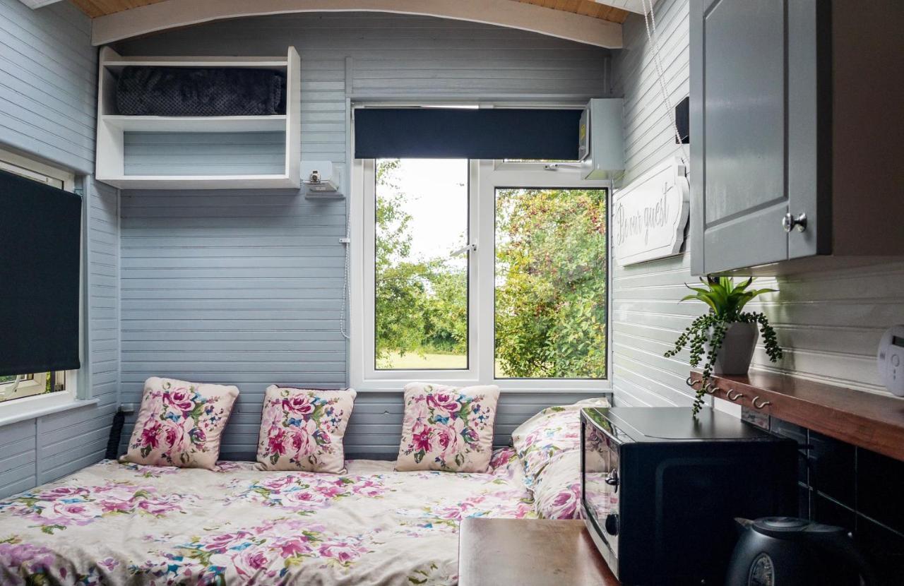 Shepherds Hut Bath Wick  Exterior photo