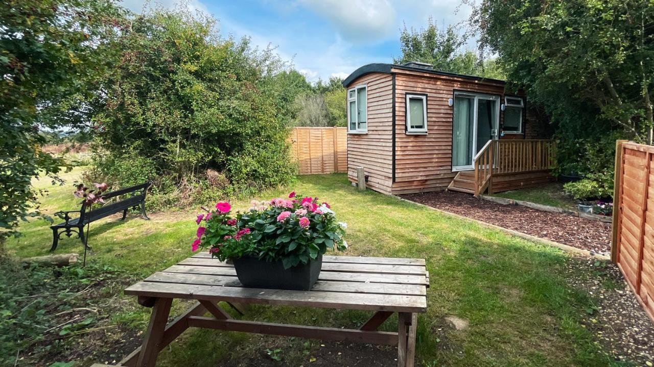 Shepherds Hut Bath Wick  Exterior photo